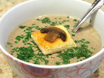 Грибной крем-суп с гренками