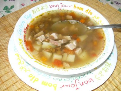 Мясной суп с чечевицей
