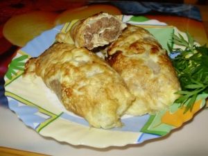 Мясные рулетики в яйце