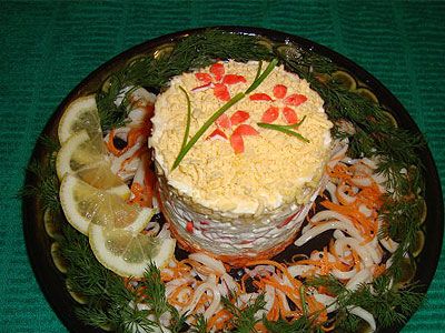 Салат-коктейль из крабовых палочек