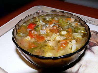Суп из зеленого горошка с тушеным мясом