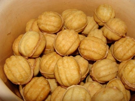 Печенье Орешки со сгущенкой. Рецепт приготовления